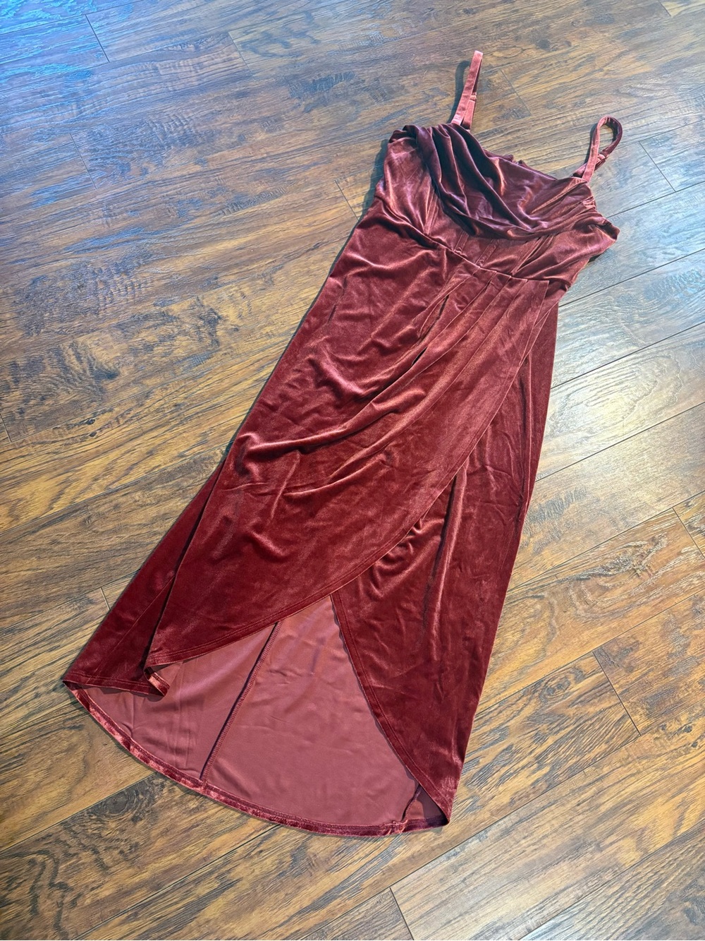 NWT Torrid women’s size 12 velvet high low dress